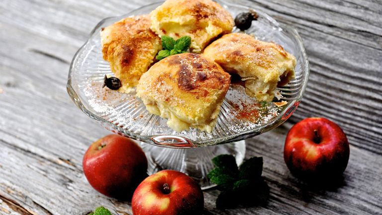 Apfelreinstriezel mit Mohn