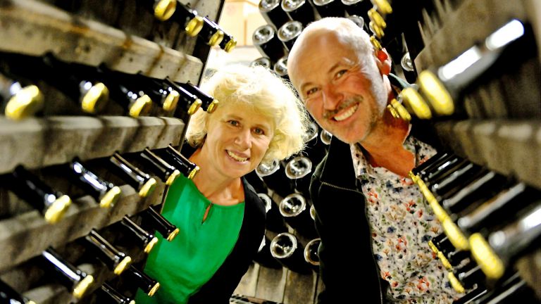 Handgerüttelt zu feinem Mousseux