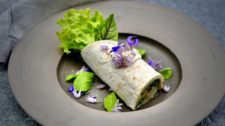 Burrito mit Blüten