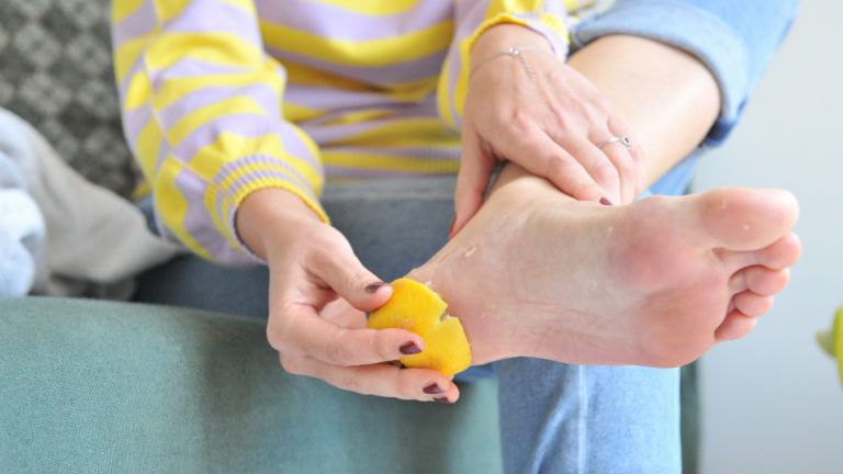Fußpflege mit Zitrone