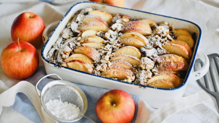 Scheiterhaufen mit Äpfeln