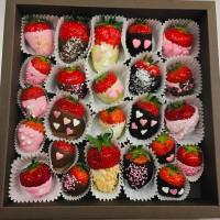 30er Box Erdbeeren im Schokomantel