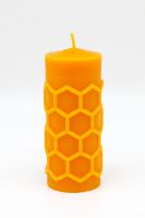 Bienenwachskerze - Stumpen mit Wabenmuster / 11 x 5 cm