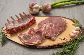 ganzes Lamm küchenfertig