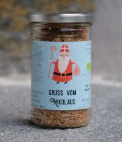 Bio-Dinkelmüsli mit weißer Schokolade- Nikolaus