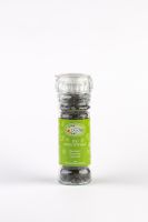 Bio Kräutersalz mit Rosmarin in der Mühle