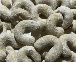 Vanillekipferl handgemacht, mit Butter