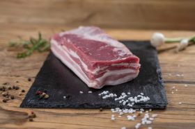 Bio-Sonnenschwein Bauchfleisch mit Schwarte, ca. 700g