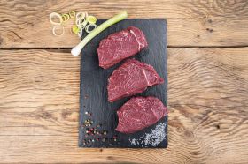 Schnitzel geschnitten vom Bio-Angus Rind, ca. 300g