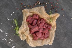 Hirsch Gulasch geschnitten, ca. 400g