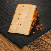 Heumilch-Chili-Käse – 300 g | Hartkäse mit Chili