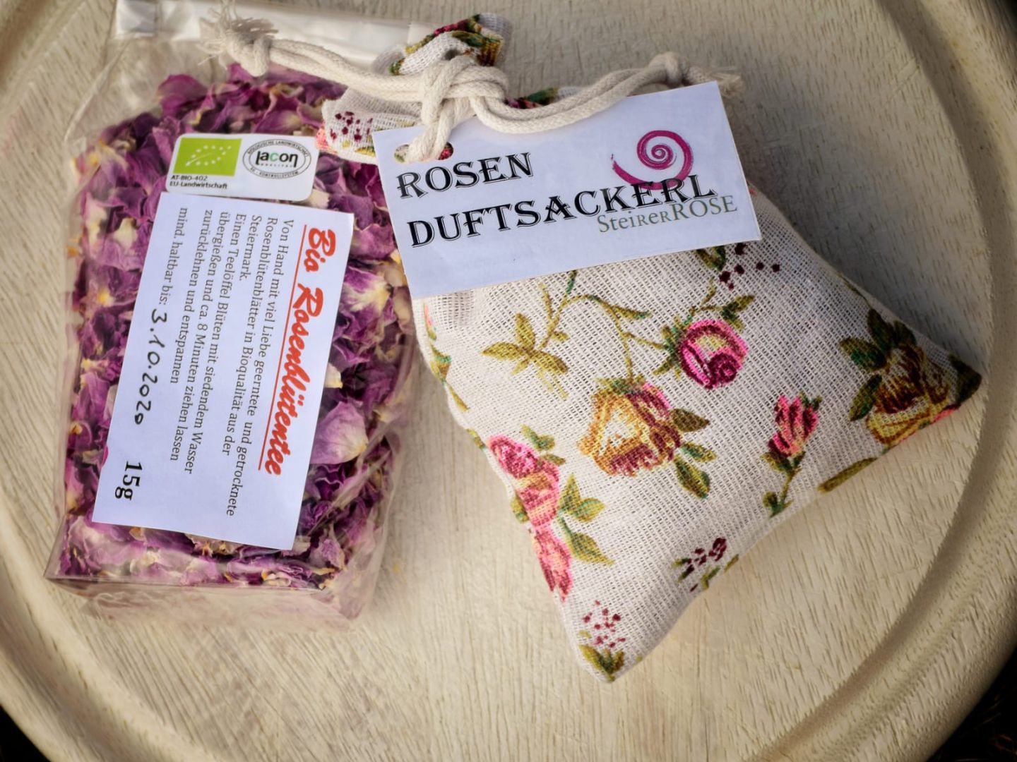 Bio Rosenblüten getrocknet - Genussladen Stelzl