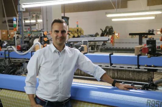 Unser Geschäftsführer Martin Semlitsch kümmert sich mit viel Hingabe und großem Engagement um die konstante Weiterentwicklung des Unternehmens.
Das Leitprinzip 