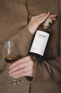 Almgold Heuschnaps-Likör - Original aus Tirol