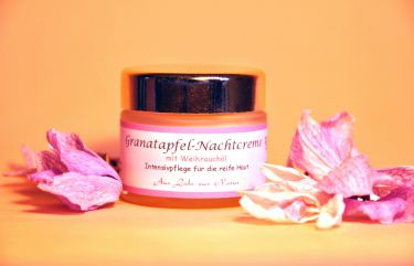 Granatapfel-Nachtcrème 38 g, € 28,-