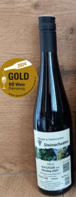 Anlässlich der NÖ Wein Prämierung 2024 wurde der Wein 
Riesling 2023 FELS Wagram DAC mit Niederösterreich GOLD ausgezeichnet. 

Überzeugen Sie sich selbst - wir freuen uns über Ihre Bestellung.
Herzlichst Weingut Familie Steinschaden - Fels am Wagram