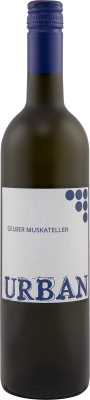 Der Gelbe Muskateller zeichnet sich durch sein Blutorangen-, Rosenholz- und Pomeloaroma aus. Er ist saftig, stoffig und ausgewogen am Gaumen. Somit eignet sich unser Gelber Muskateller perfekt als Sommer- und Aperitif Wein.

Speiseempfehlung:
Wir empfehlen unseren Gelben Muskateller als Aperitif vor dem Essen sowie zu leichten Vorspeisen