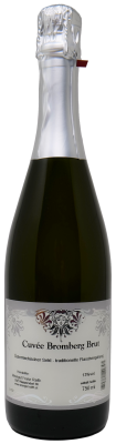 alc. 13 vol.% - brut - 0,75 l

angenehme Perlage, prickelnder Abgang
Cuvée aus Grünem Veltliner und Chardonnay
traditionelle Flaschengärung nach französischem Verfahren, handgerüttelt