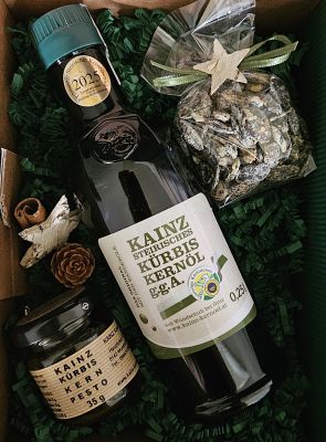 Kainz Geschenkkarton 1 grün 
Ideal als Firmengeschenk für Mitarbeiter, Kunden, ....