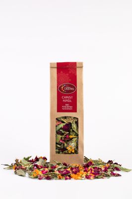 Bio Kräutertee

Blattware und Blüten handverlesen

Zutaten:
Zimtbasilikum*, Zitronenbasilikum*, Estragon*, Zitronenverbene*, Rosmarin*, Rosenblütenblätter*, Zitronentagetes*, Gewürztagetes*
*aus biologischer Landwirtschaft

Ein würzig – frischer Weihnachtstee.
Zimtbasilikum, Estragon und Rosmarin verleihen dem Tee ein würziges, weihnachtliches Aroma, Zitronenbasilikum und Verbene runden den Tee mit einer erfrischenden Zitronennote ab.